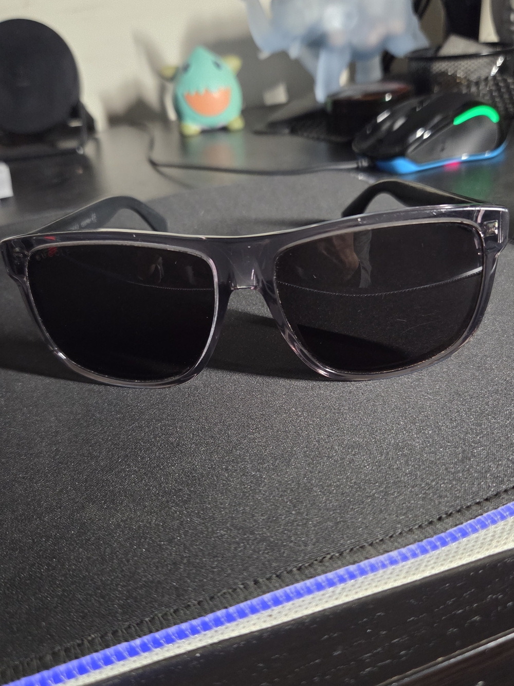 Gucci Black Sunglasses with Red & Green Stripe Accent - Picture 3 of 6